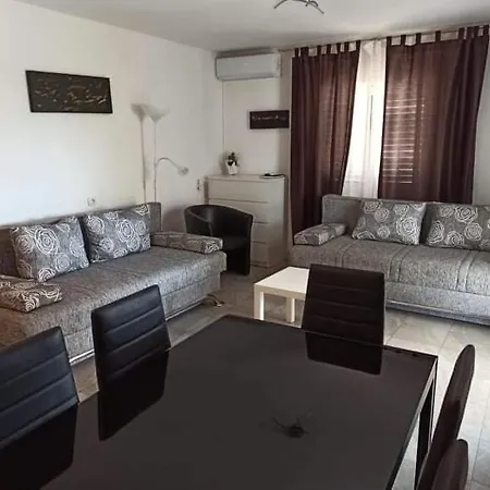 Lojan Apartament *